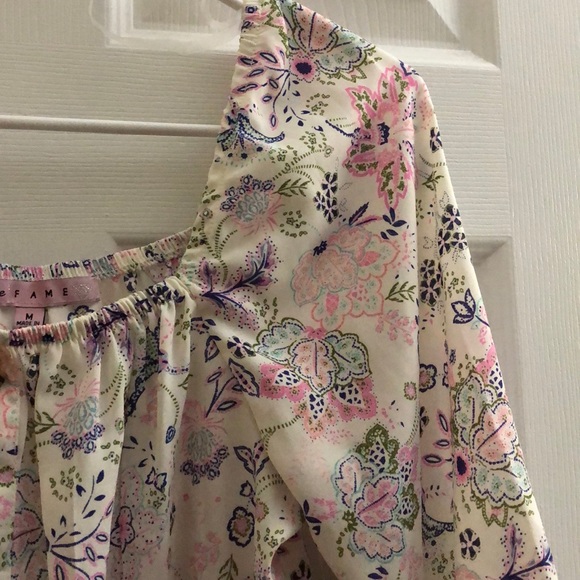 NWT Women’s Summer Light Crop Top in Pretty Design in Medium M - Picture 3 of 8